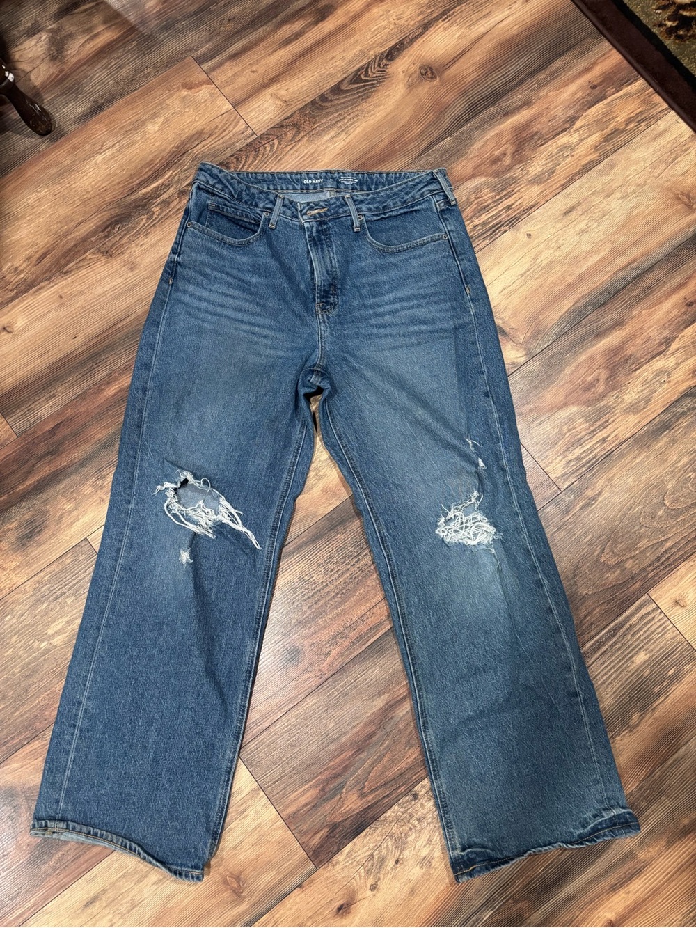 Old Navy Women's Straight-Leg Ripped Jeans - Medium Blue